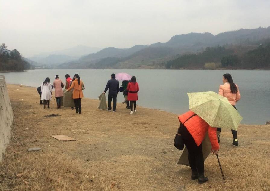 �ֹ��ϴ���ͼƬ����